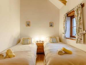 2 Bed in Kingsbridge oc-90024