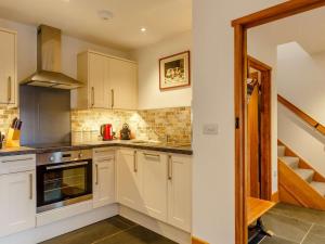 2 Bed in Kingsbridge oc-90025