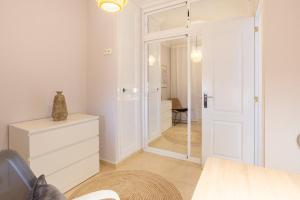 Las Palmeras - Beachfront Studio with Balcony in Central Fuengirola