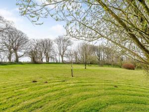 2 Bed in Holsworthy oc-43239