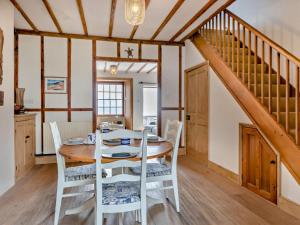 3 Bed in Kingsbridge oc-93956