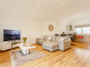 3 Bed in Westward Ho oc-60678