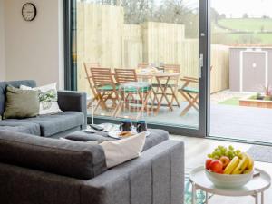 3 Bed in Holsworthy oc-90721
