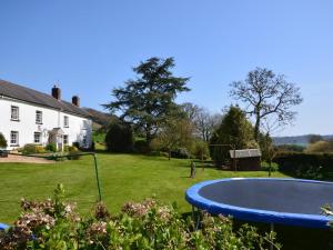 2 Bed in Sidmouth oc-bursc