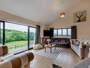 5 Bed in Dulverton oc-87003