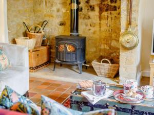 3 Bed in Beaminster oc-50738