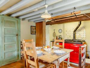 3 Bed in Beaminster oc-50738