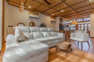 Spacious 2BR Colonial Thai Pool Villa in Rawai