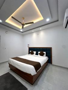 Hotel Girraj Stay Inn