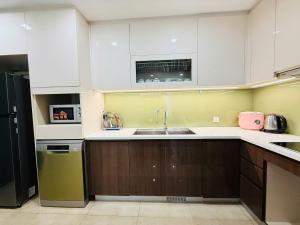 The Legend Apartment-Sunhometel