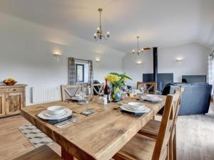 2 Bed in South Molton oc-88993