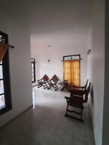 Induruwa Holiday House