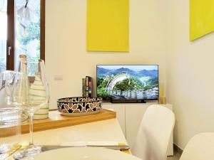 Elegant Designer Studio in the Heart of CityLife