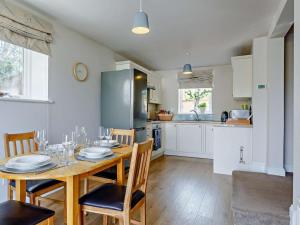 2 Bed in Torquay oc-82540