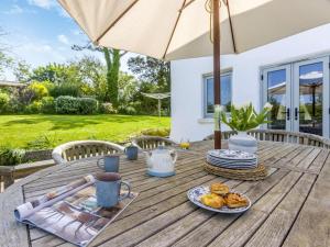 3 Bed in Kingsbridge oc-court