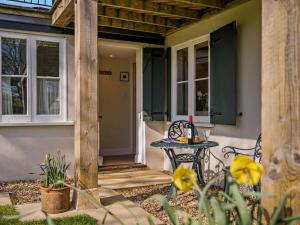 1 Bed in Dorchester oc-manje