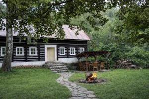 Kouzelná chalupa u lesa