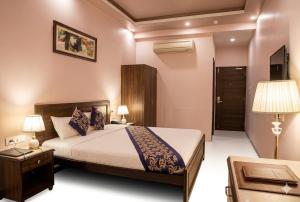 Platinum Royal Excellency