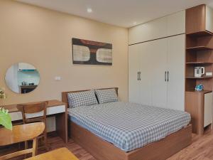 2Serene Studio Modern Comfort in Local Alley