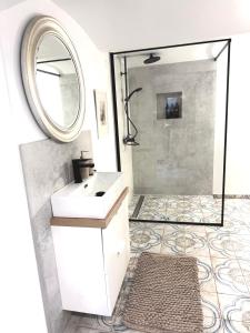 Kouzelná chalupa u lesa