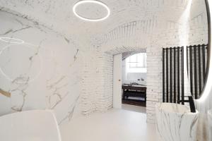 Vaulted Luxury Retreat