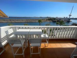 Beachfront 2BR Apartment with Pool, Sea View and Free Parking