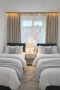 The Dunbar Retreat - Modern Southsea Stay with Parking