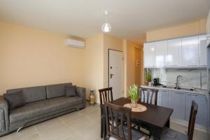 Velaris Apartments