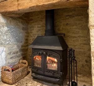 Hareside, Cotswold Cottage in Poulton