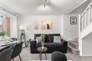 The Derby Escape - Garden -Sleeps 6
