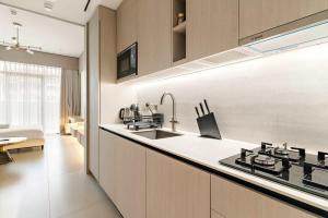 Stylish Studio in Pearl House with rooftop pool