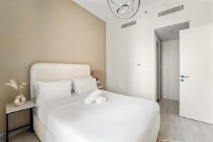 Stylish 1BR in Production City with pool and gym