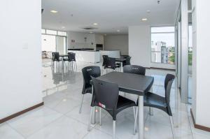 Amplio y Super Equipado Studio en Villa Morra