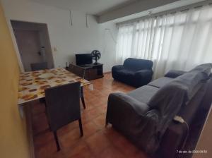 Edifício PRIMAVERA em Santos José Menino a 100 metros da praia