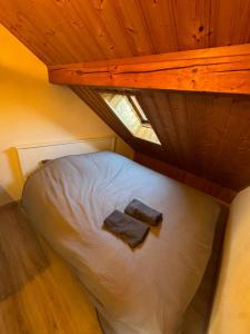 Maison Vue Lac Saint-Point 2 Appartements & Jardin