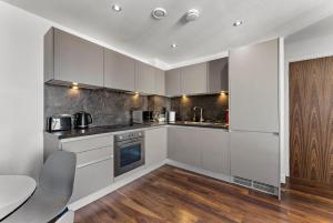 Lovely Central Abode - Amazing Views
