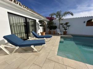 Villa La Casita- Private Pool & Walk to Beach