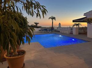 Villa La Casita- Private Pool & Walk to Beach