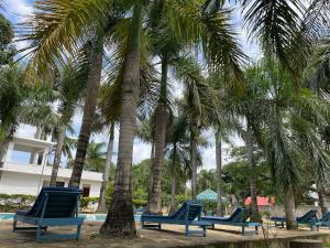 Royal Palms Apartments Unit 4A - Spacious 2-Bedroom Apartment