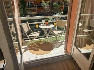 Le Mimosa, Studio à La Favière