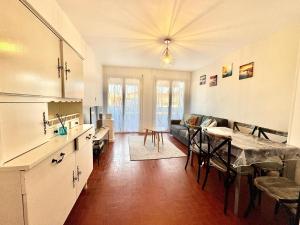 Appartement T2 avec balcon, résidence arborée, parking