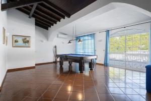 VILA HD heated pool - By HD