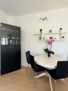 Moon Stylish -FREE parking -Romantic City Stay
