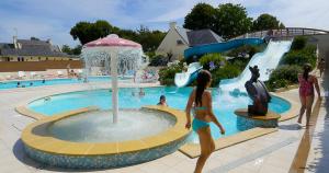 4 star bungalo Camping du Poulquer Bénodet Prantsusmaa