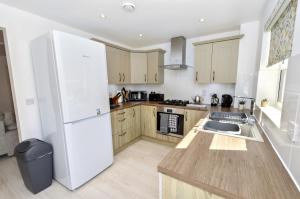 Park View, 24 Randall Crescent