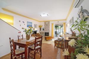 Casa Estrela do Mar, 2 Quartos, Praia de São Rafael, Albufeira by Algarve Holidays