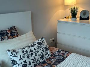 GrzybowskaStreet Parking PlatinumTowers