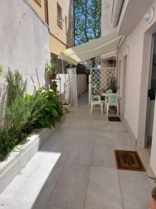 Modern Ground Floor Apt 5min Walk to Beach with AC - Il Lupo Affitta