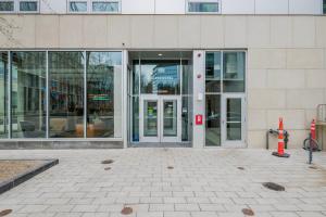 East Cambridge 2br w gym wd nr Lechmere T BOS-893