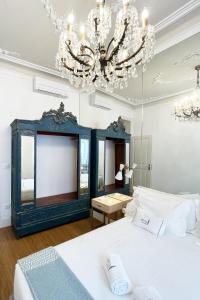 Baroque apart with patio Portuguese Soul Bica Tram 4p